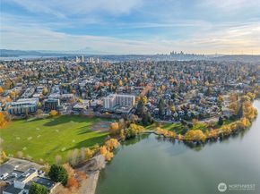 6543 Chapin Place N, Seattle WA 98103