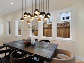 6543 Chapin Place N, Seattle WA 98103