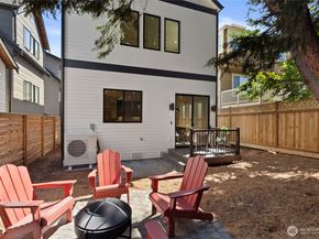 6543 Chapin Place N, Seattle WA 98103