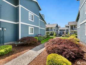 12540 SE 32nd Street 35, Bellevue WA 98005