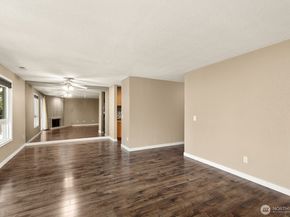 12540 SE 32nd Street 35, Bellevue WA 98005