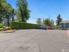 12540 SE 32nd Street 35, Bellevue WA 98005