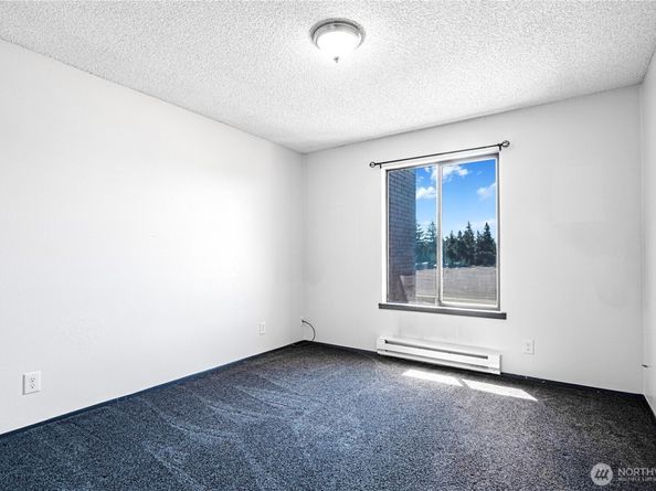 5915 Highway Place 404, Everett WA 98203