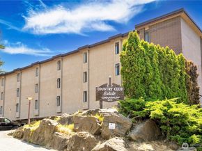 5915 Highway Place 404, Everett WA 98203