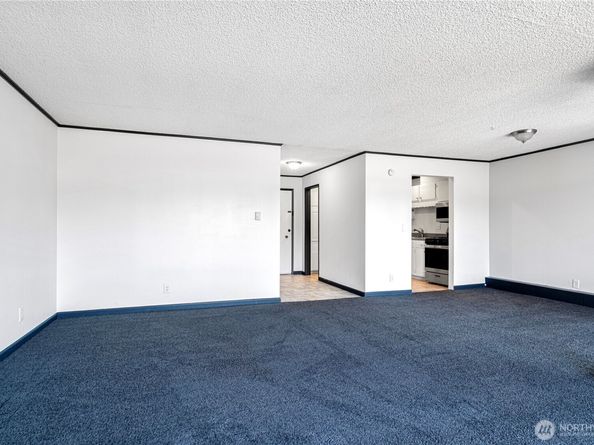 5915 Highway Place 404, Everett WA 98203