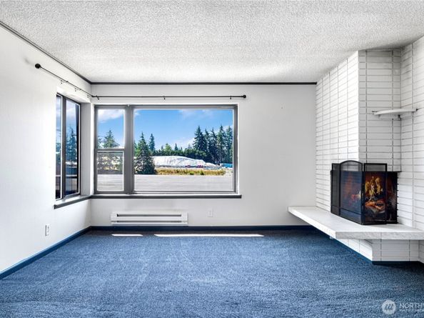 5915 Highway Place 404, Everett WA 98203
