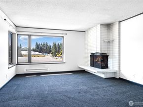 5915 Highway Place 404, Everett WA 98203