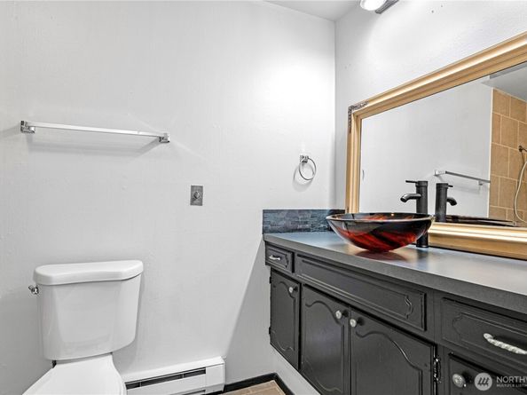 5915 Highway Place 404, Everett WA 98203
