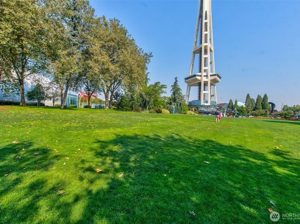 123 Queen Anne Avenue N 305, Seattle WA 98109