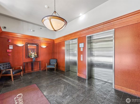 123 Queen Anne Avenue N 305, Seattle WA 98109