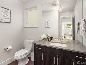 6829 SE 32nd Street, Mercer Island WA 98040
