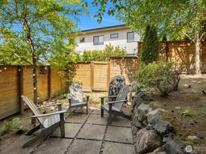 6829 SE 32nd Street, Mercer Island WA 98040