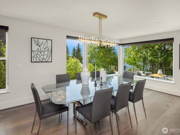 6829 SE 32nd Street, Mercer Island WA 98040