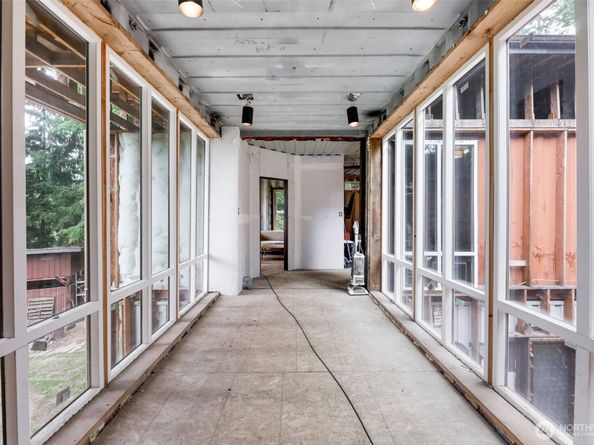 24320 119th Avenue SE, Woodinville WA 98077