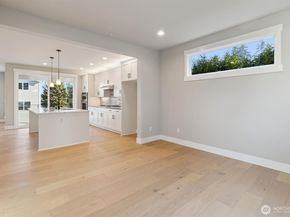 17825 Wallingford Avenue N A, Shoreline WA 98133