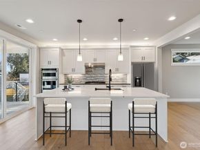 17825 Wallingford Avenue N A, Shoreline WA 98133