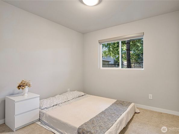 13905 NE 15th Court, Bellevue WA 98005
