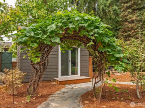17221 Palatine Avenue N, Shoreline WA 98133
