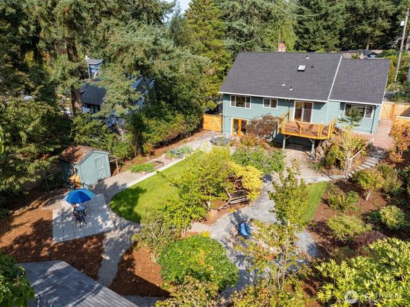 17221 Palatine Avenue N, Shoreline WA 98133
