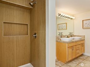 17221 Palatine Avenue N, Shoreline WA 98133
