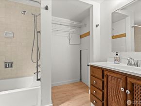 16442 51st Avenue S, Tukwila WA 98188