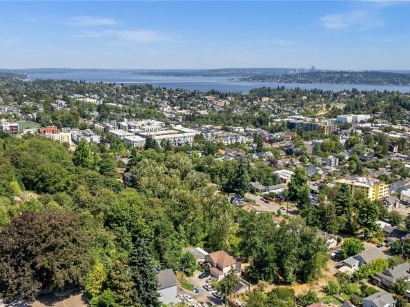 5041 31st Avenue S, Seattle WA 98108