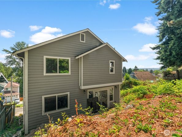 5041 31st Avenue S, Seattle WA 98108