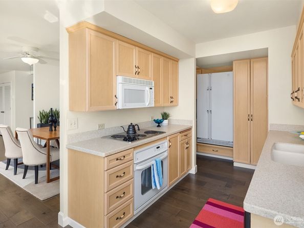 1620 43rd Avenue E 8C, Seattle WA 98112