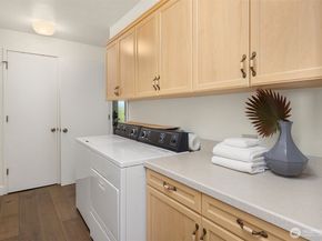 1620 43rd Avenue E 8C, Seattle WA 98112