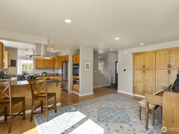 7017 Osprey Circle, Bremerton WA 98312