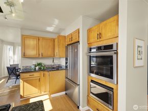7017 Osprey Circle, Bremerton WA 98312