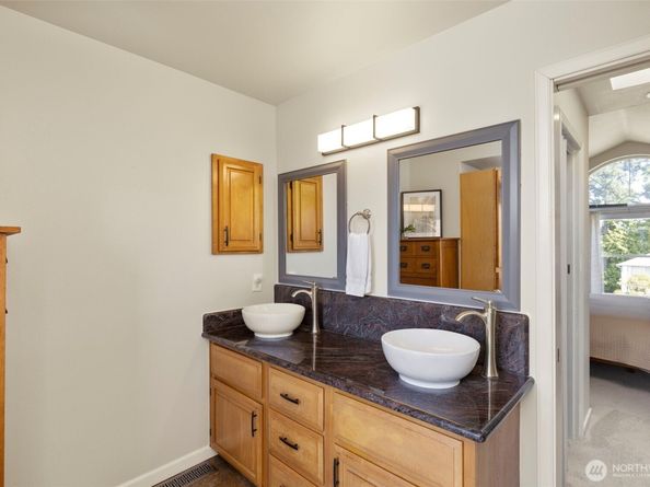 7017 Osprey Circle, Bremerton WA 98312