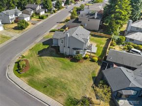 7017 Osprey Circle, Bremerton WA 98312