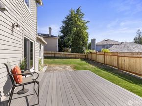 7017 Osprey Circle, Bremerton WA 98312