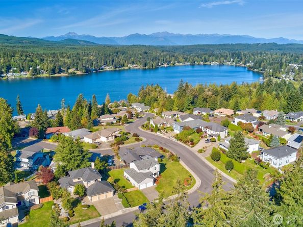 7017 Osprey Circle, Bremerton WA 98312