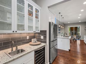 5492 Skyfall Place NW, Bremerton WA 98312