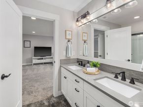 5492 Skyfall Place NW, Bremerton WA 98312