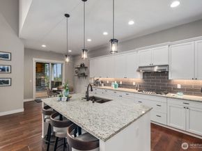 5492 Skyfall Place NW, Bremerton WA 98312