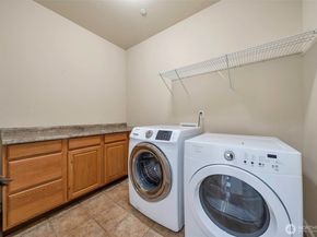 15324 160th Place SE, Renton WA 98058