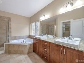 15324 160th Place SE, Renton WA 98058