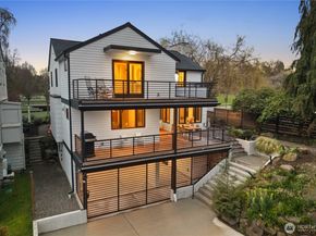 1633 E Calhoun Street, Seattle WA 98112