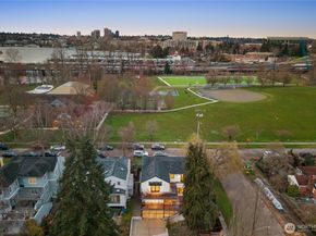 1633 E Calhoun Street, Seattle WA 98112