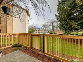 1006 S 312th Street 211, Federal Way WA 98003