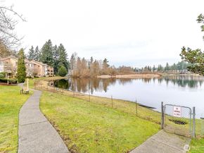 1006 S 312th Street 211, Federal Way WA 98003