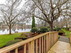 1006 S 312th Street 211, Federal Way WA 98003