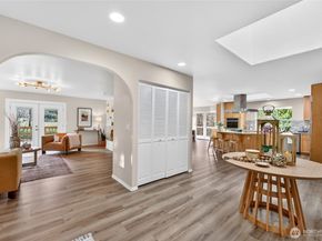 6730 NE 202nd Street, Kenmore WA 98028