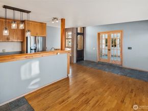 9722 SW Windmill Street, Vashon WA 98070