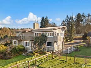 9722 SW Windmill Street, Vashon WA 98070