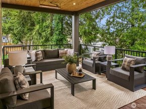 1706 111th Avenue NE, Bellevue WA 98004