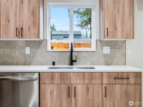 12531 25th Avenue NE Unit A, Seattle WA 98125